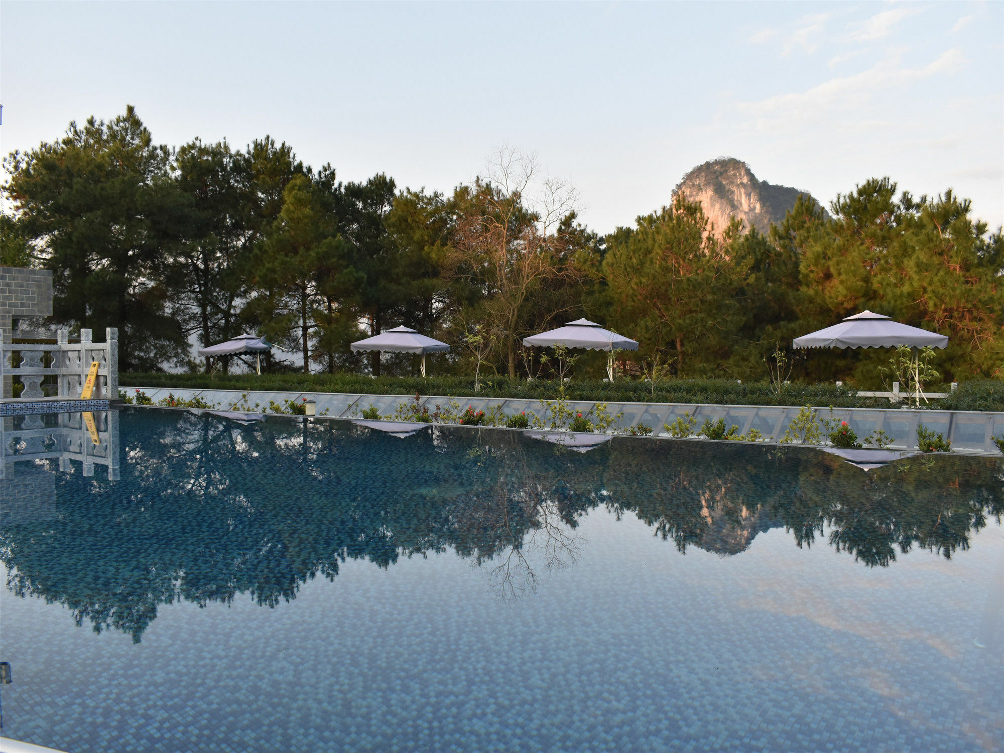Yangshuo Mountain Top Retreat ภายนอก รูปภาพ